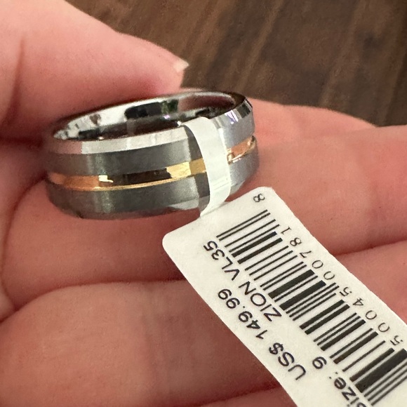 NEW Men’s Nuni Tungsten 2-tone Ring Wedding Band 8mm Polished Comfort Fit Size 9 - Picture 4 of 5